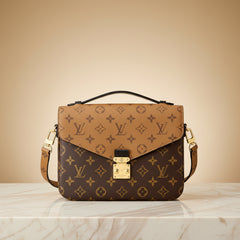 Louis Vuitton Pochette Métis Crossbody Bag