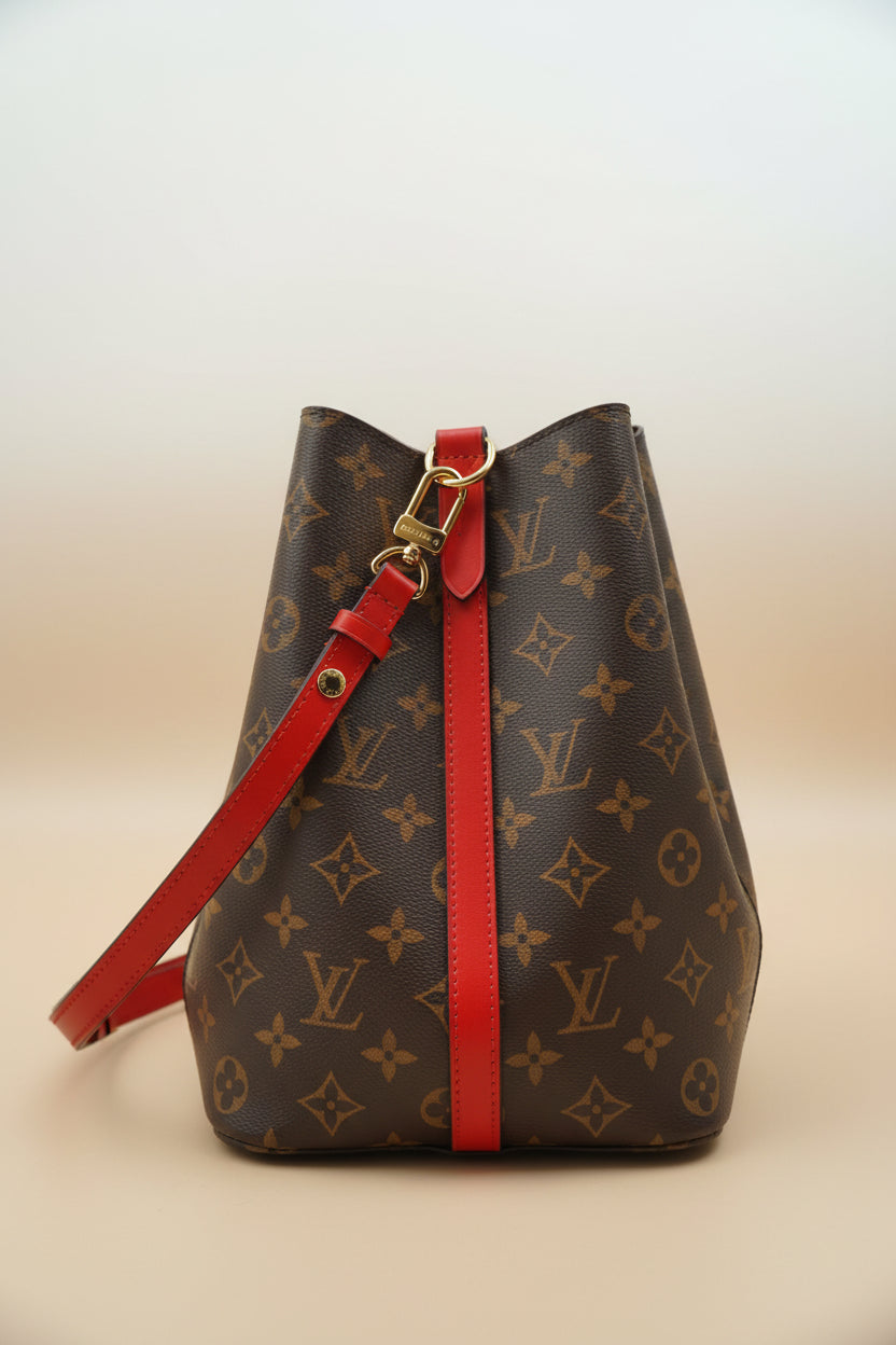 Louis Vuitton NéoNoé MM Monogram Bucket Bag